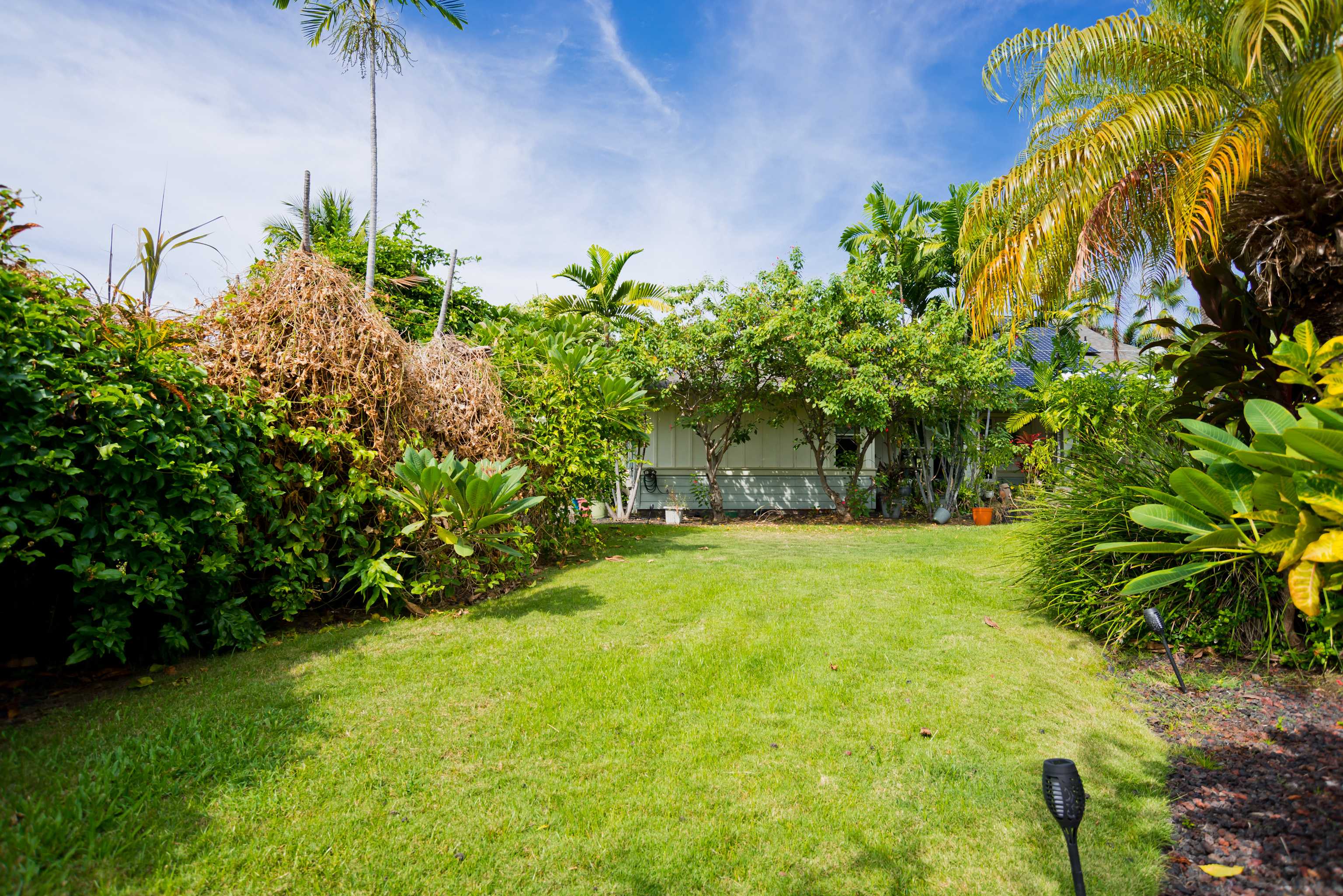 Kailua-kona, HI 96740,75-107 KAMILO PL