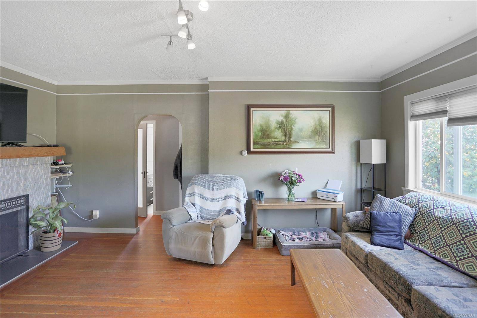 Nanaimo, BC V9R 1R4,15 Albion St