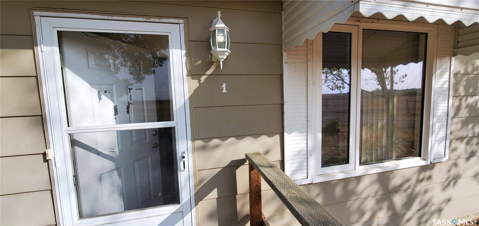 Vanguard, SK S0N 2V0,1809 Progress AVENUE