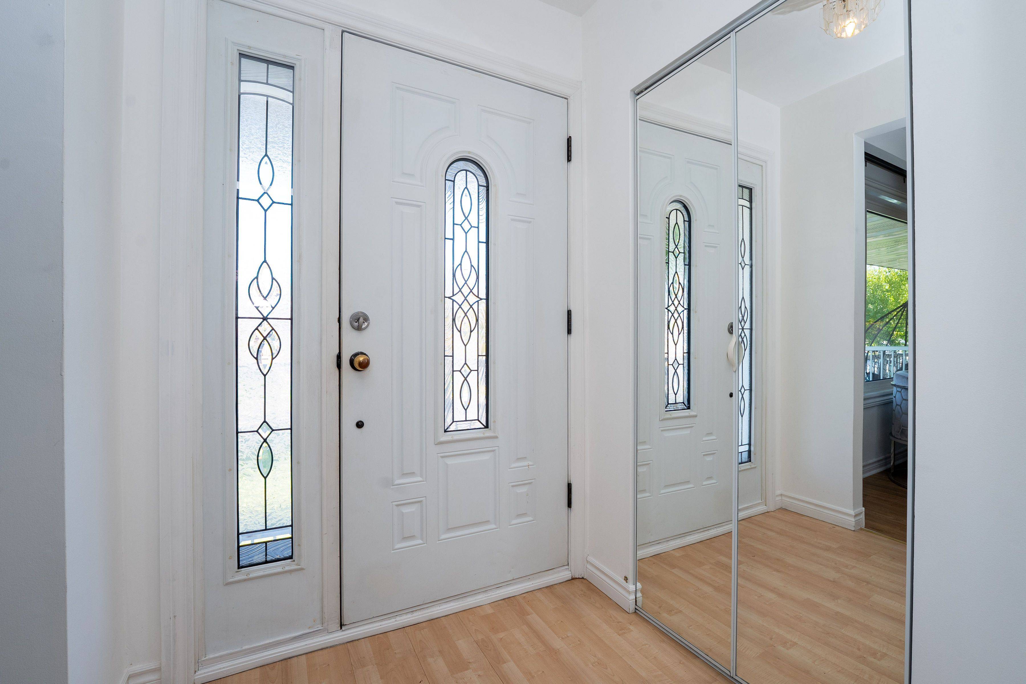 Mississauga, ON L4T 1S6,3692 Crabtree CRES