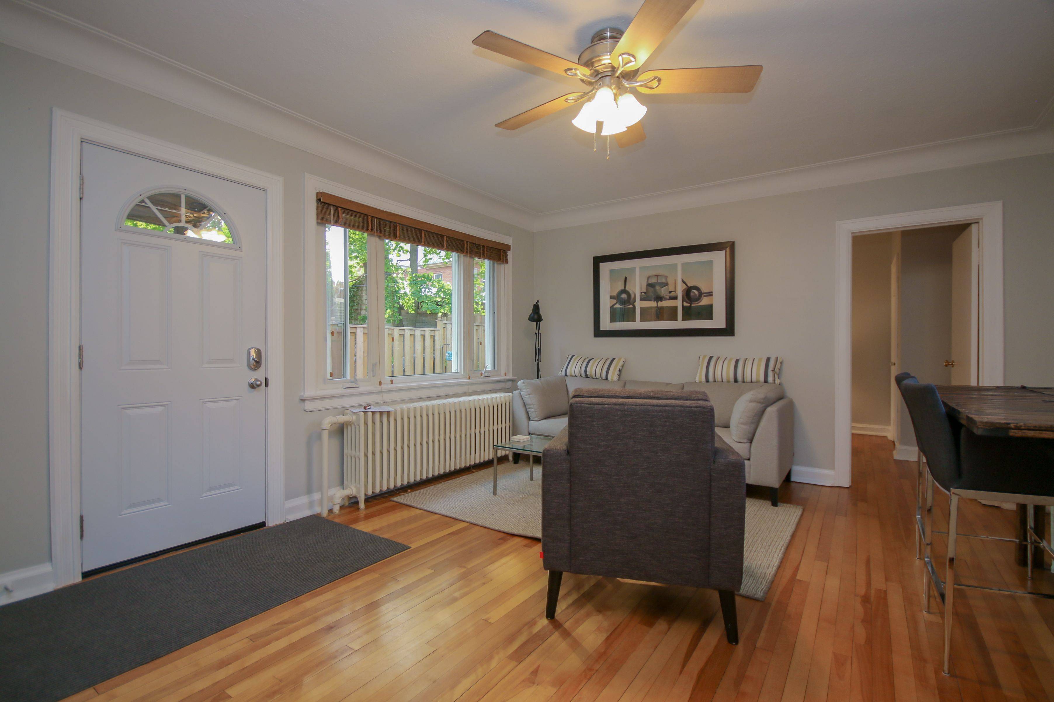 Ottawa Centre, ON K2P 1B3,29 Argyle AVE #4