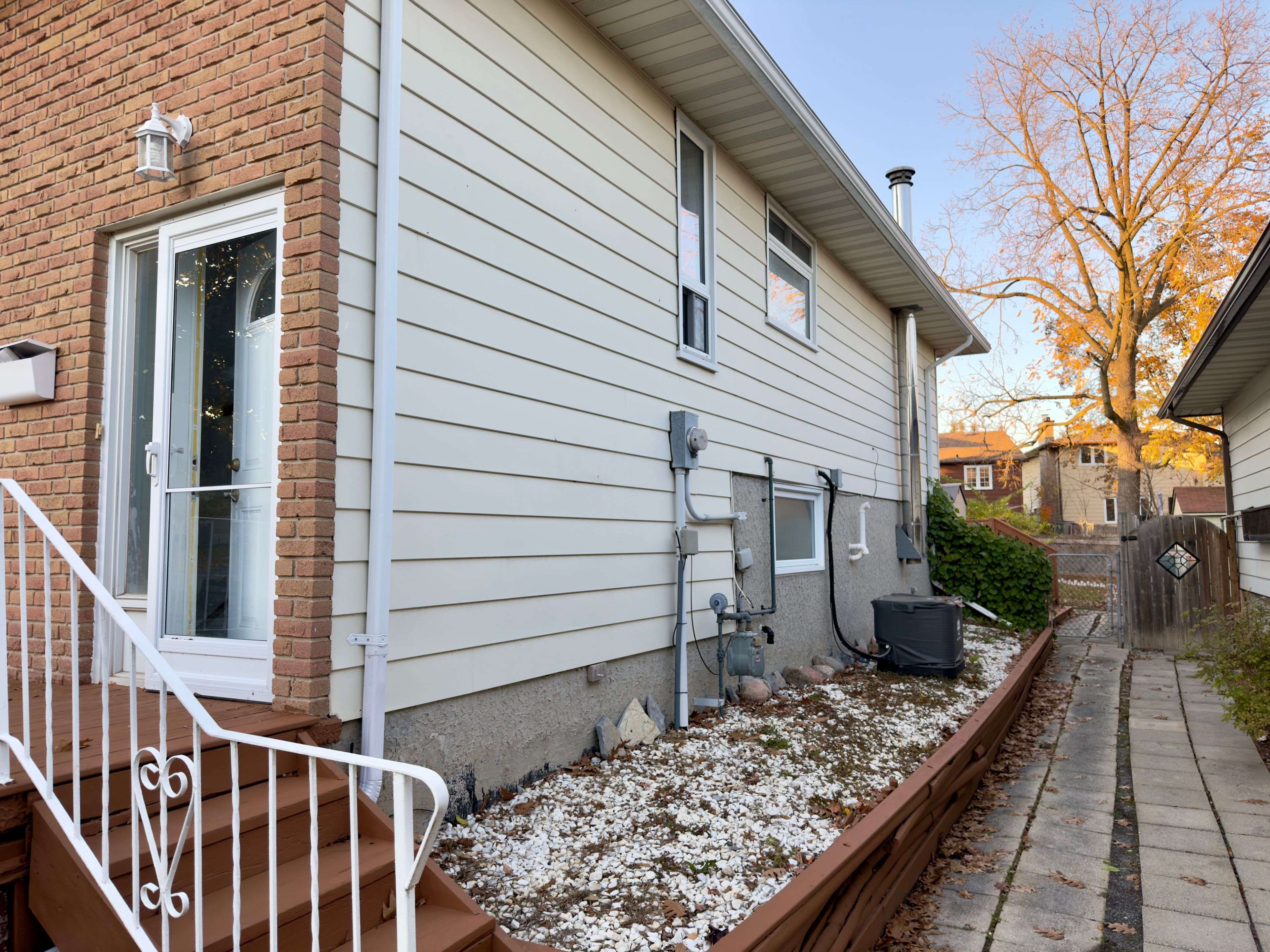 Kingston, ON K7P 1A2,740 Grouse CRES