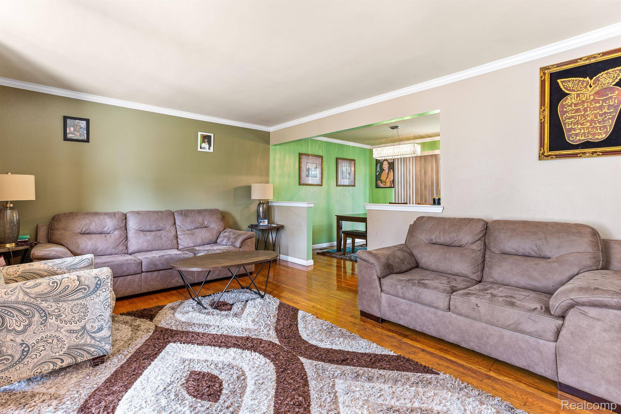 Southfield, MI 48076,27076 NANTUCKET