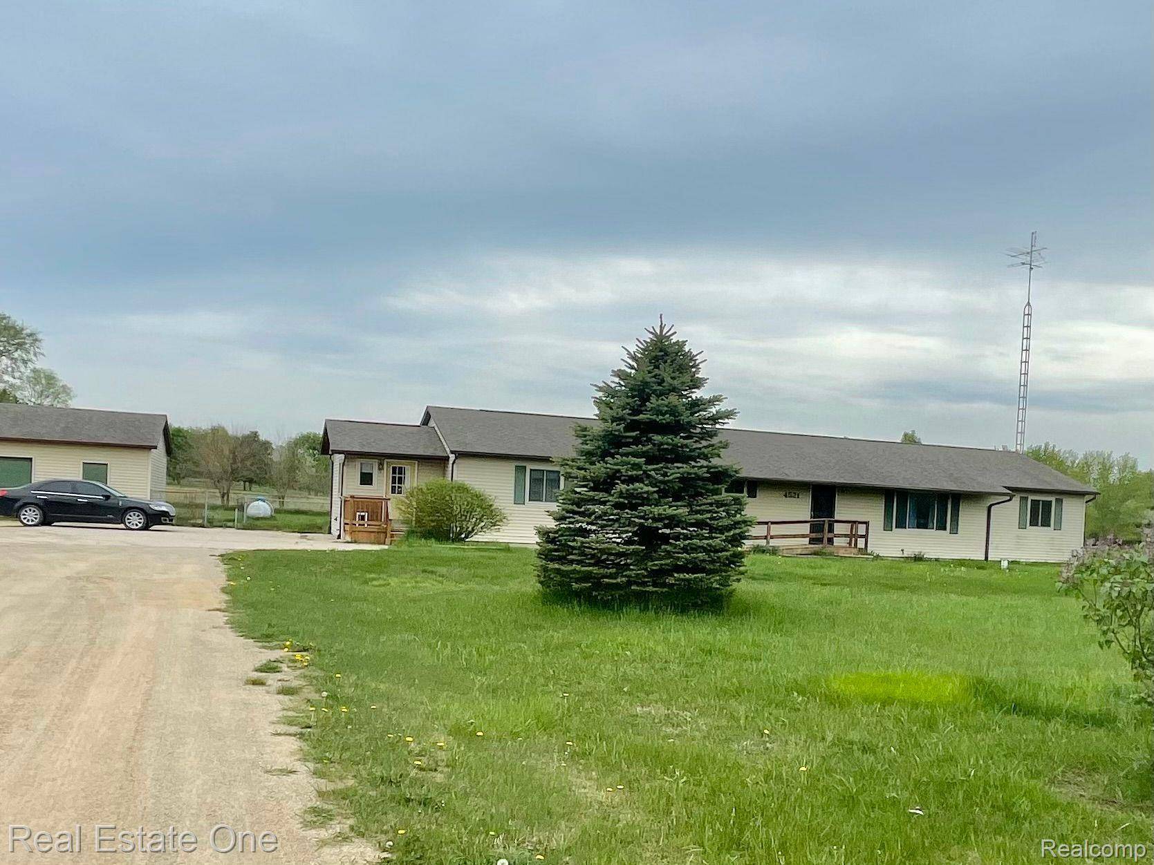 Columbiaville, MI 48421,4521 STANLEY RD