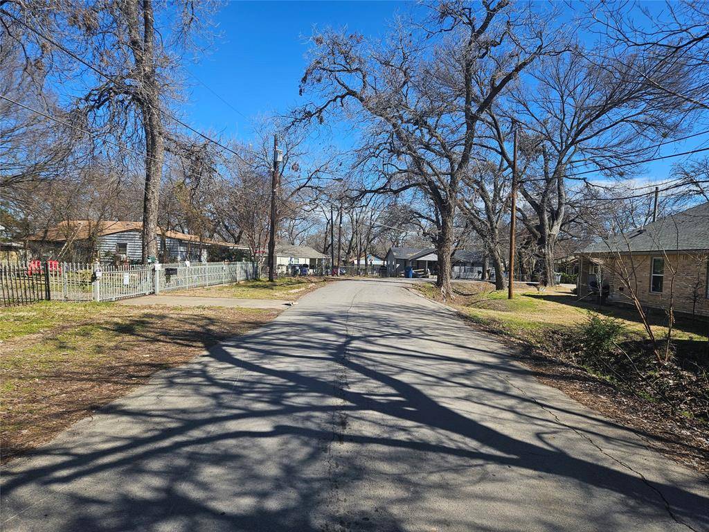 Dallas, TX 75212,4422 N Ottawa Road