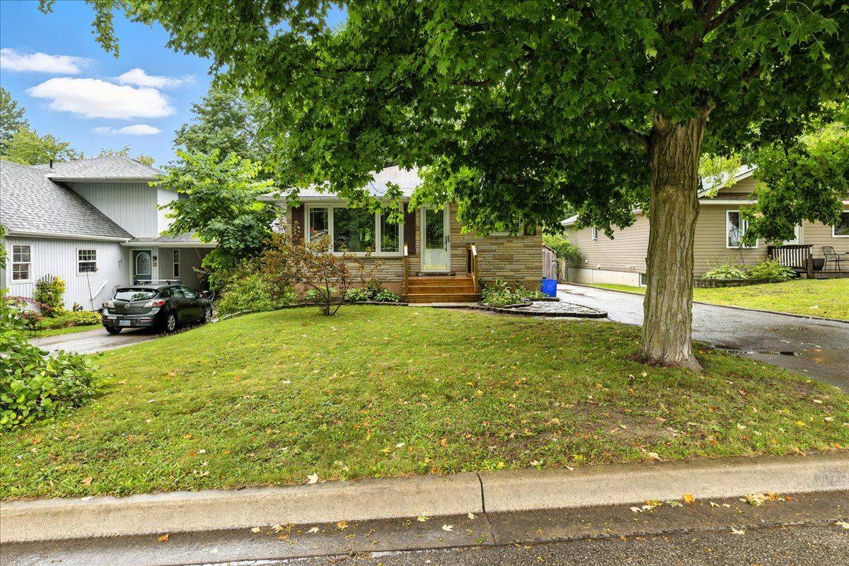 Wellington North, ON N0G 2L1,236 Normanby ST N