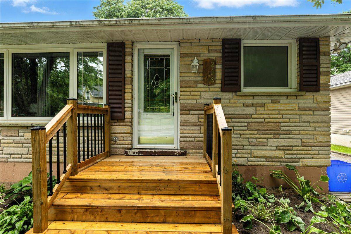 Wellington North, ON N0G 2L1,236 Normanby ST N