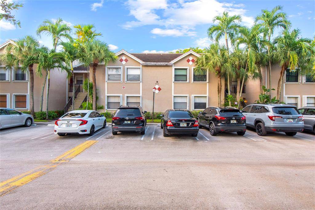 Coral Springs, FL 33071,9625 Riverside Dr #4D