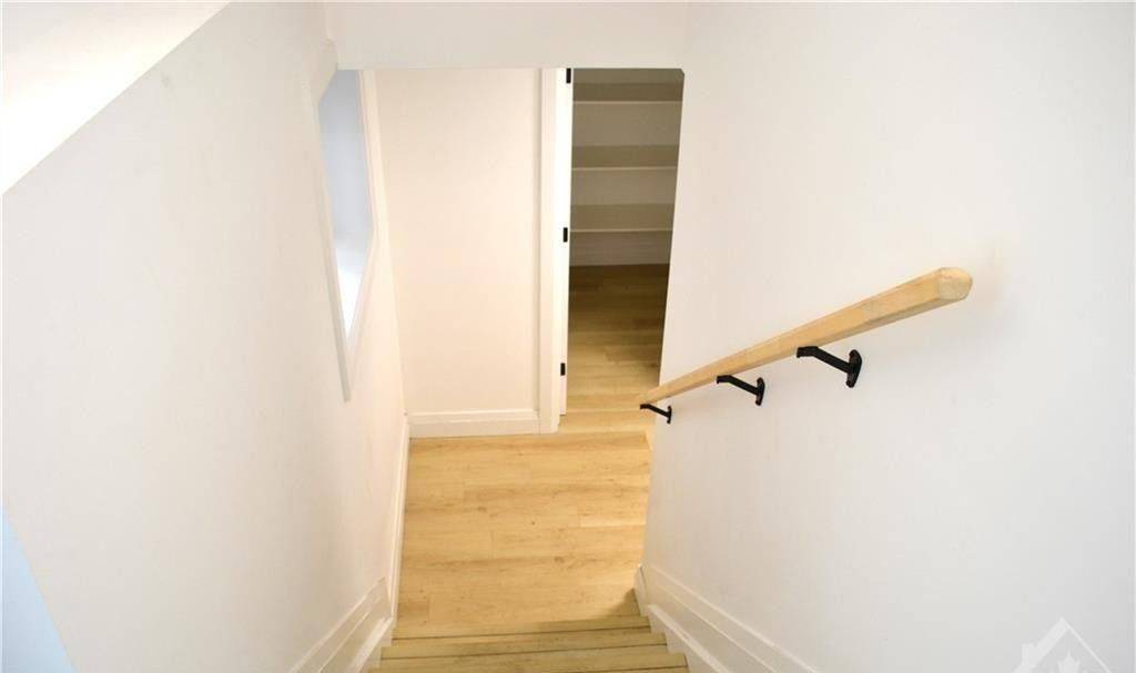 Westboro - Hampton Park, ON K1Z 5M9,503 ATHLONE AVE #3