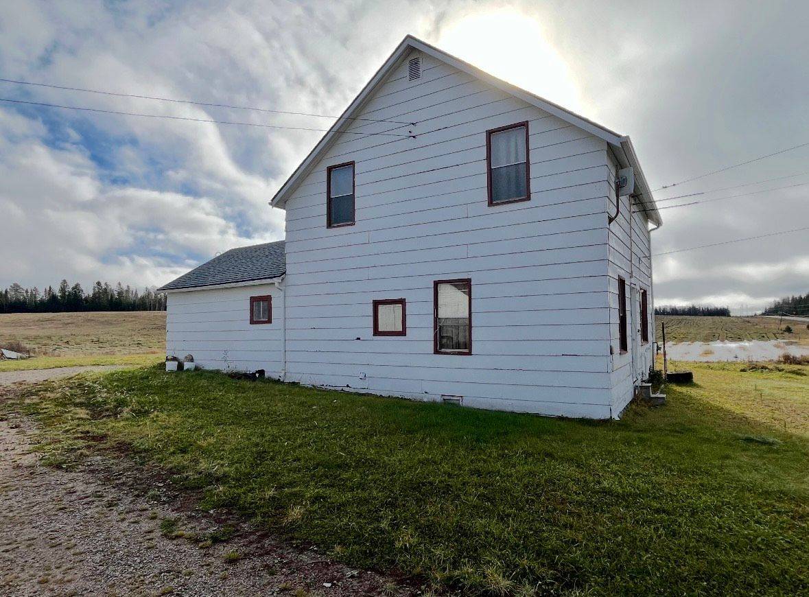 Kenora, ON P0V 2L0,2541 Highway 105 HWY