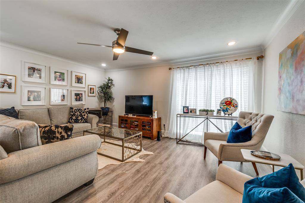 Dallas, TX 75206,5927 E University Boulevard #217