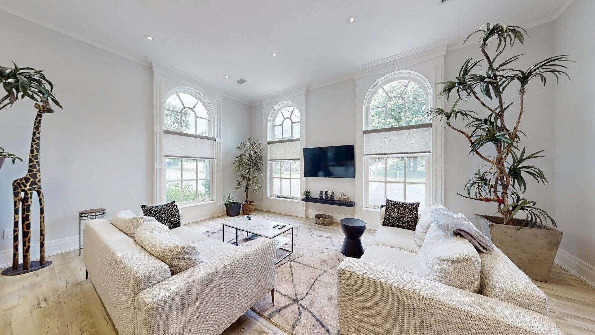 Whitchurch-stouffville, ON L4A 1G6,42 Somerville ST