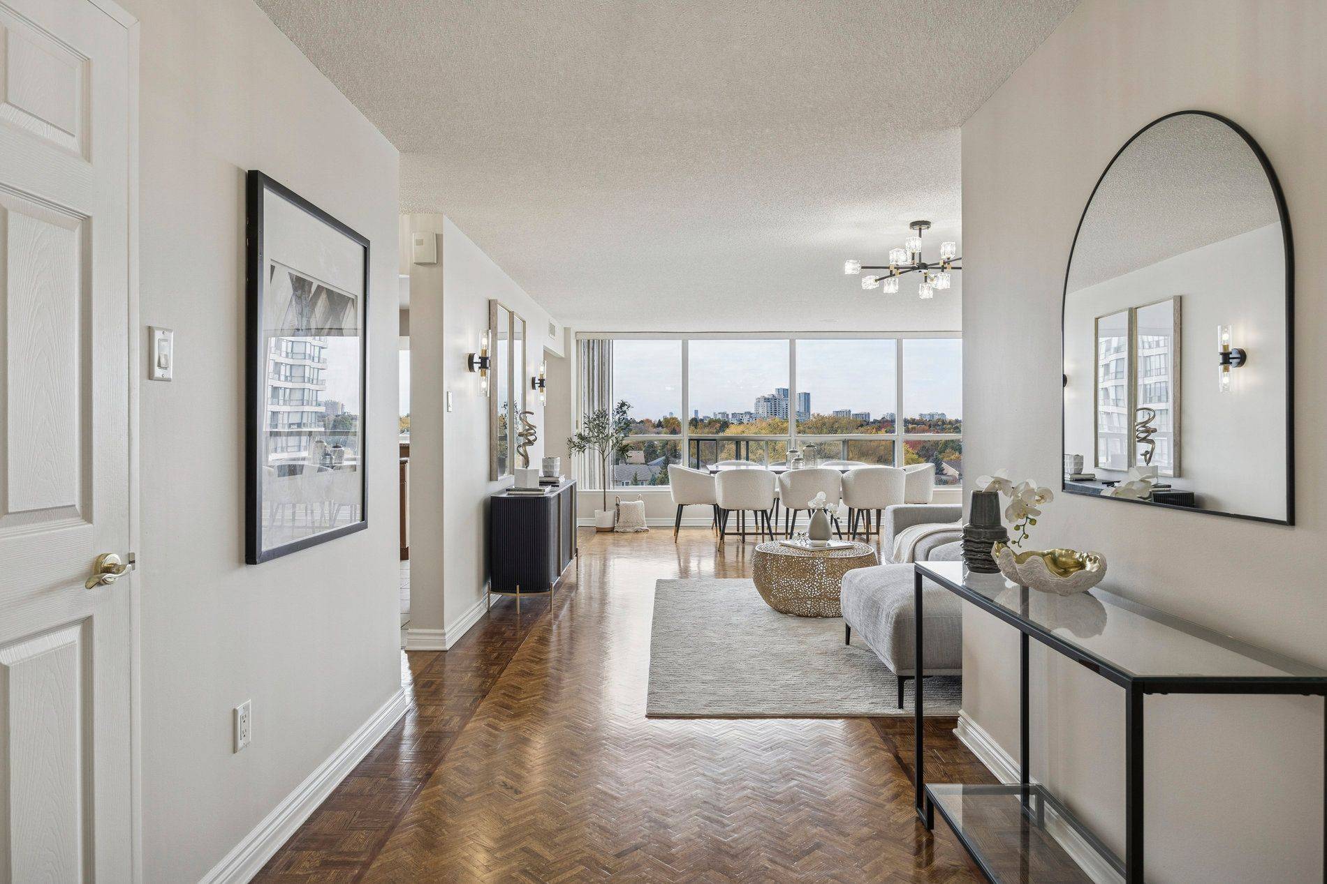 Vaughan, ON L4J 7Y5,7300 Yonge ST #801