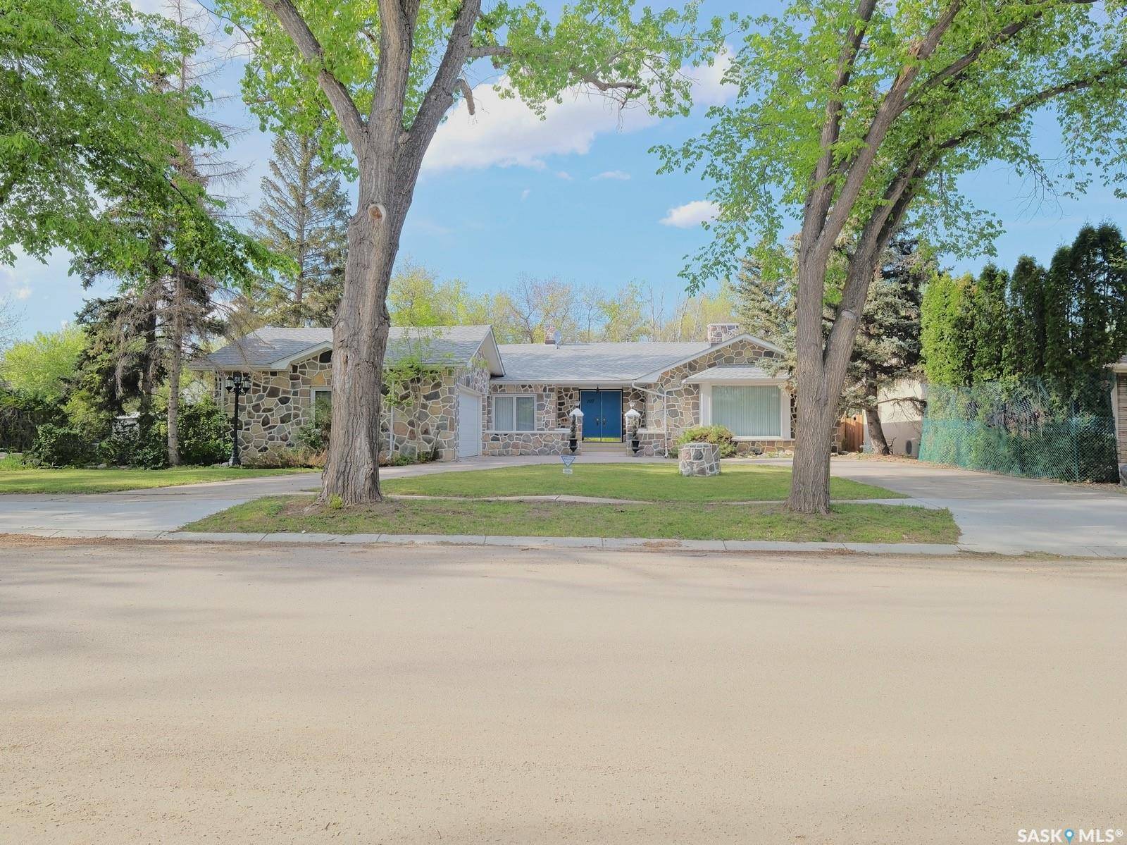 Rosetown, SK S0L 2V0,107 Jubilee CRESCENT