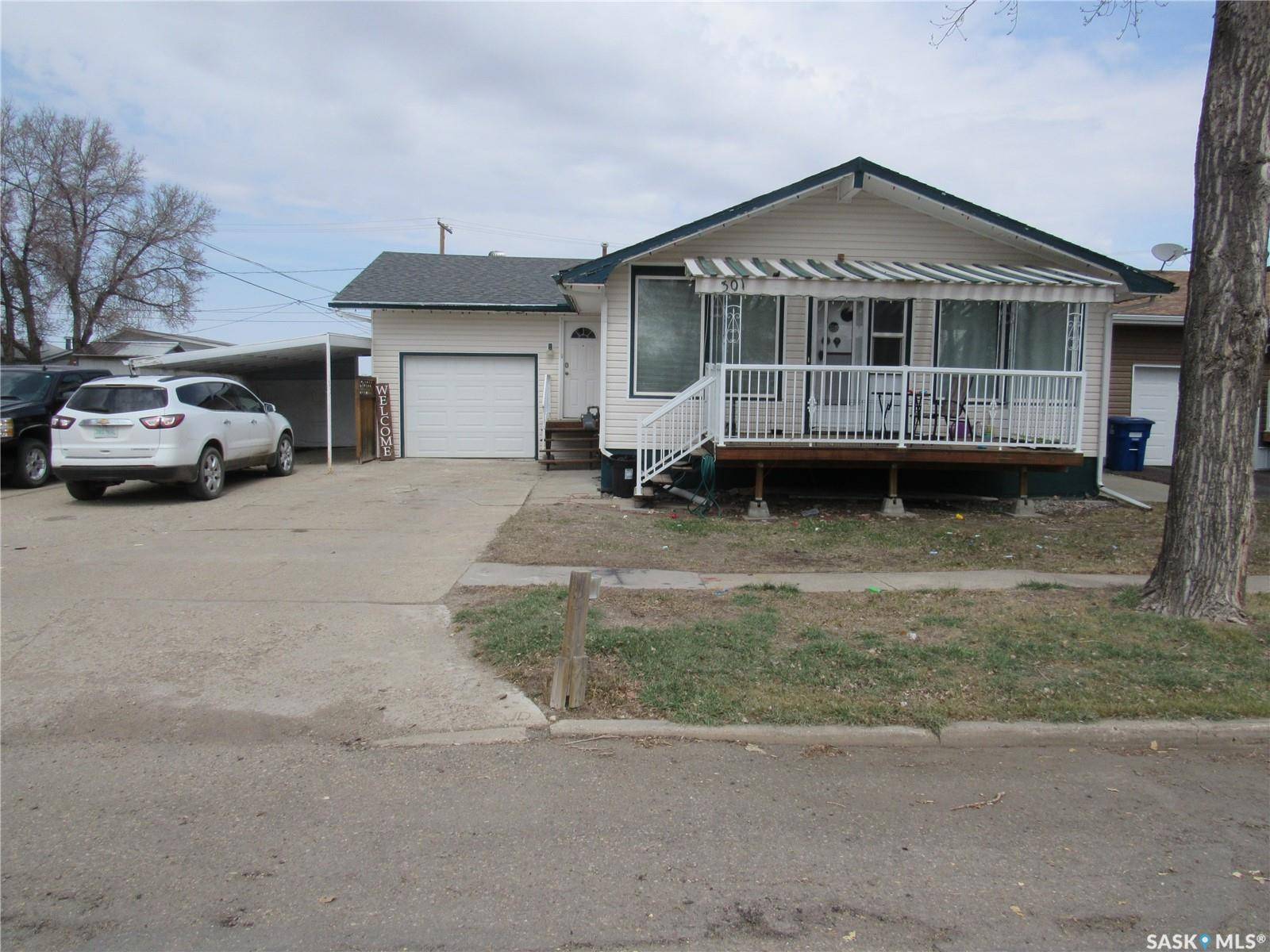 Rosetown, SK S0L 2V0,301 7th AVENUE W