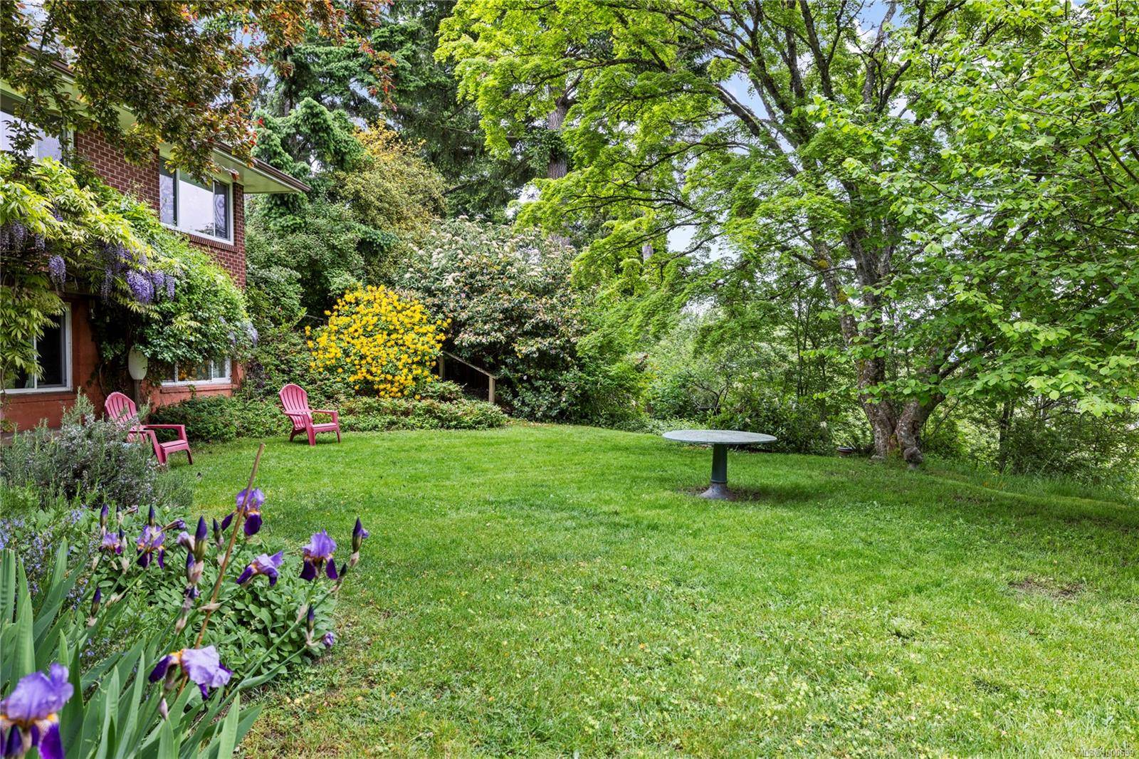 Nanaimo, BC V9R 2A5,221 Garner Cres