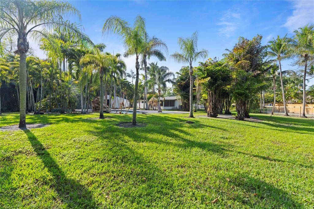 Southwest Ranches, FL 33331,16900 SW 62nd St