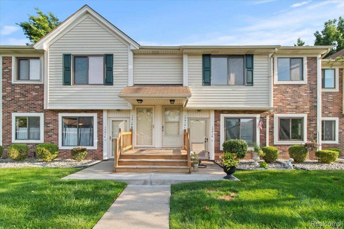 Roseville, MI 48066,17414 UTICA OAKS LN