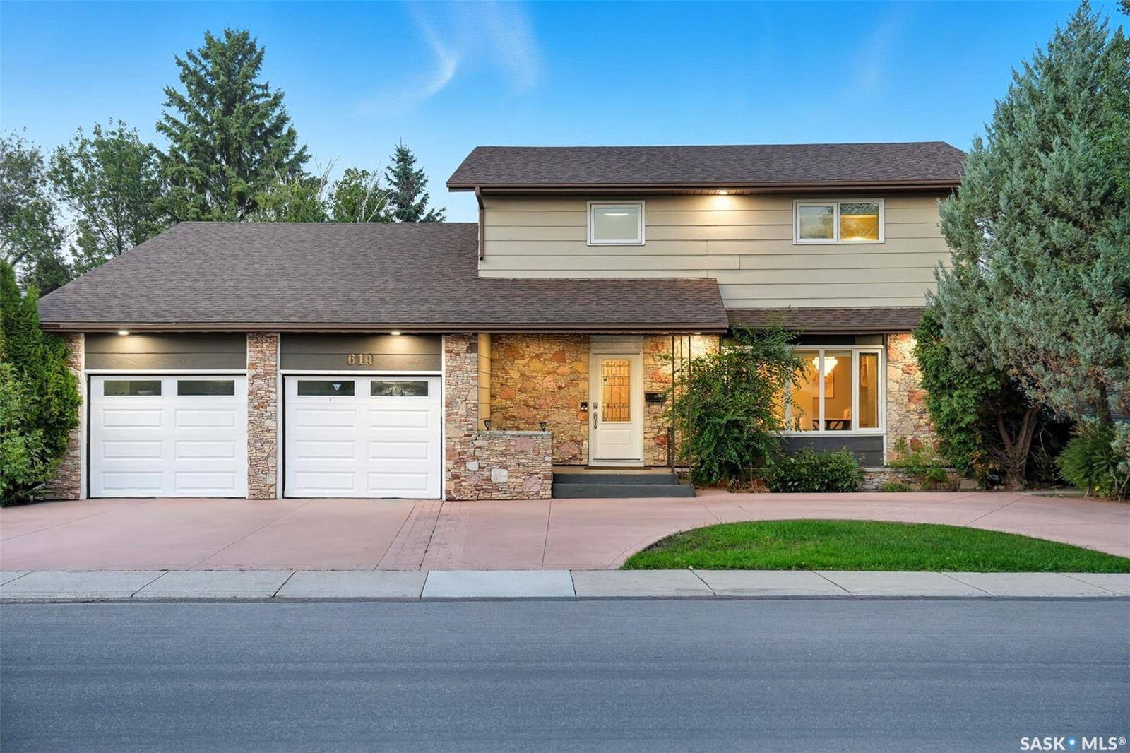 Saskatoon, SK S7J 4E7,619 Kingsmere BOULEVARD