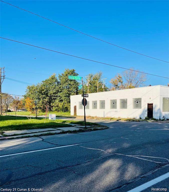 Detroit, MI 48208,5031 ROSA PARKS BLVD