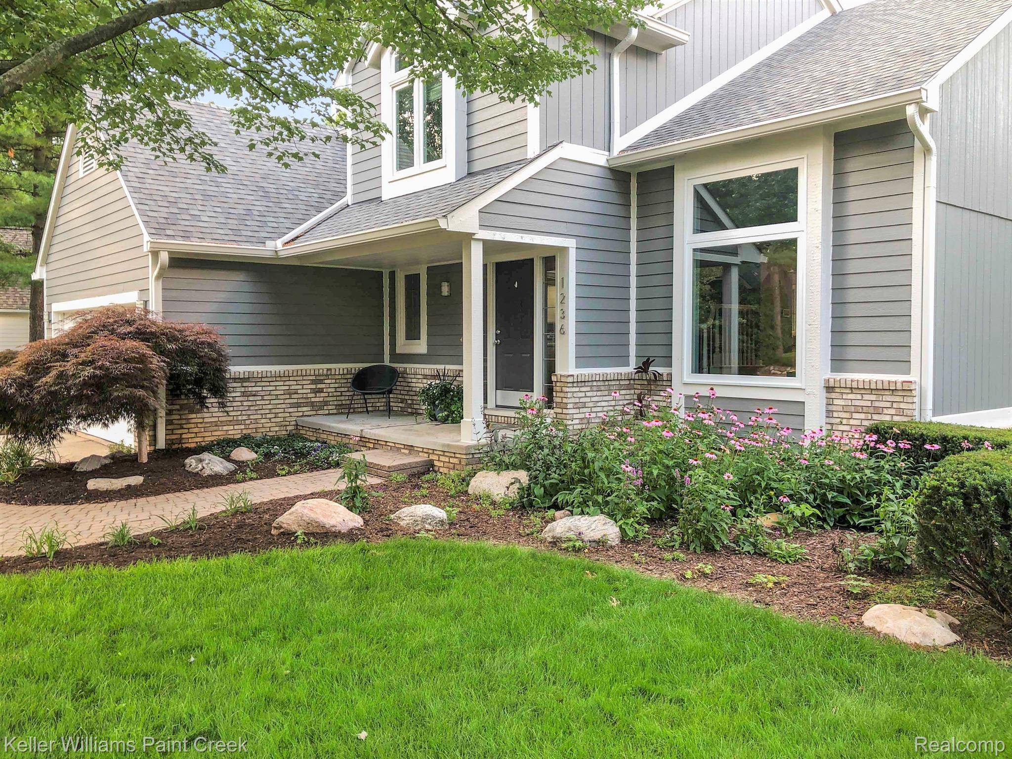 Wixom, MI 48393,1236 BRIARWOOD CT