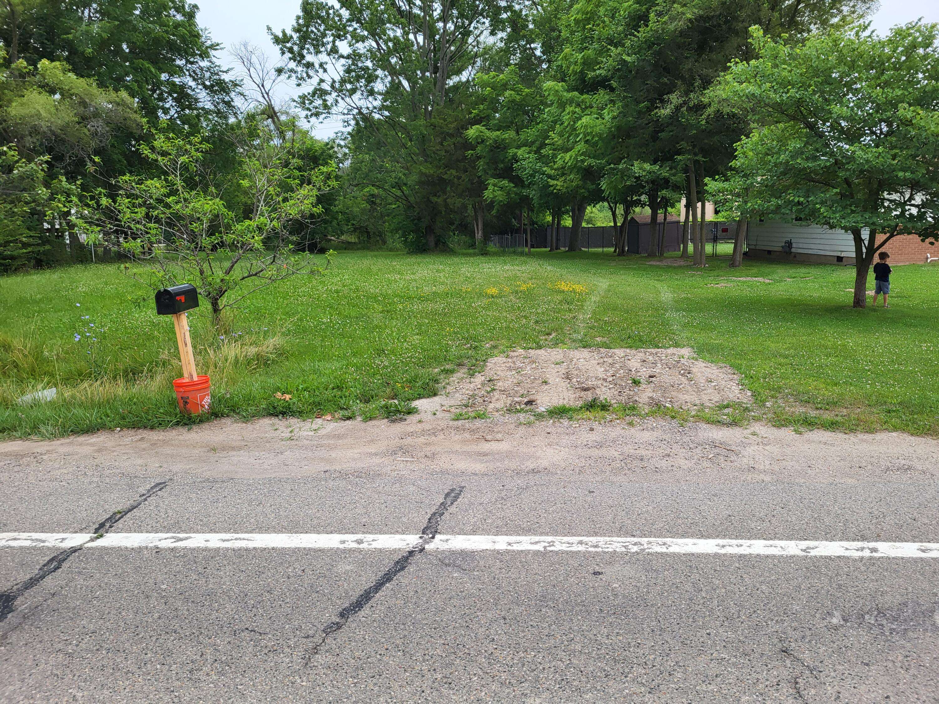 Van Buren Twp, MI 48111,1053 Savage RD