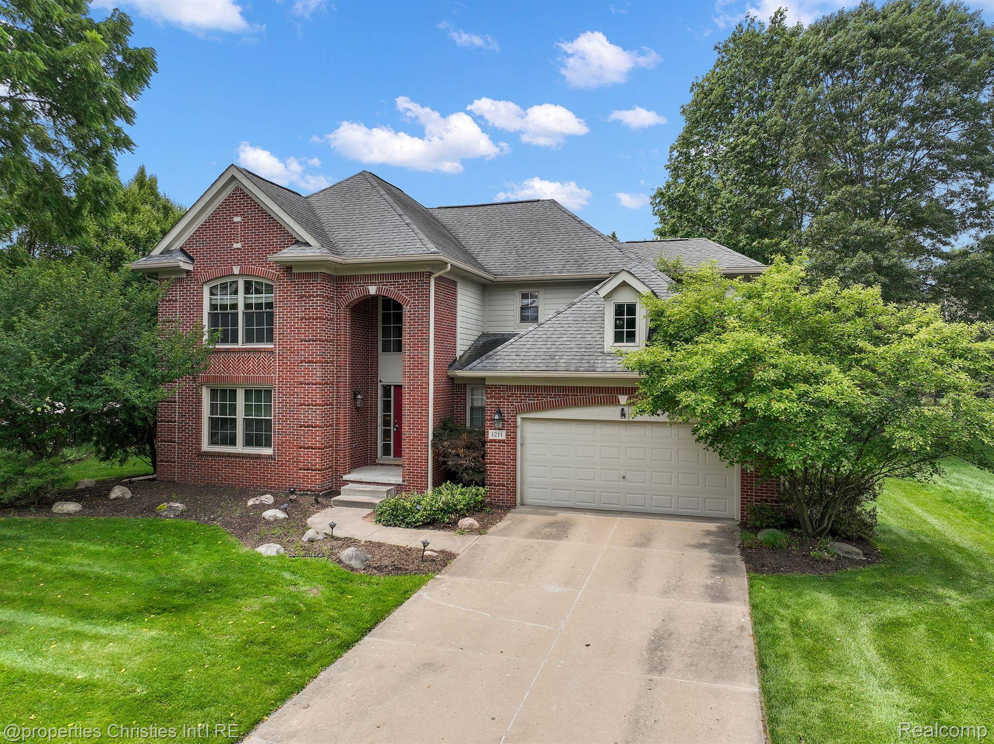 Wixom, MI 48393,1211 Andover DR