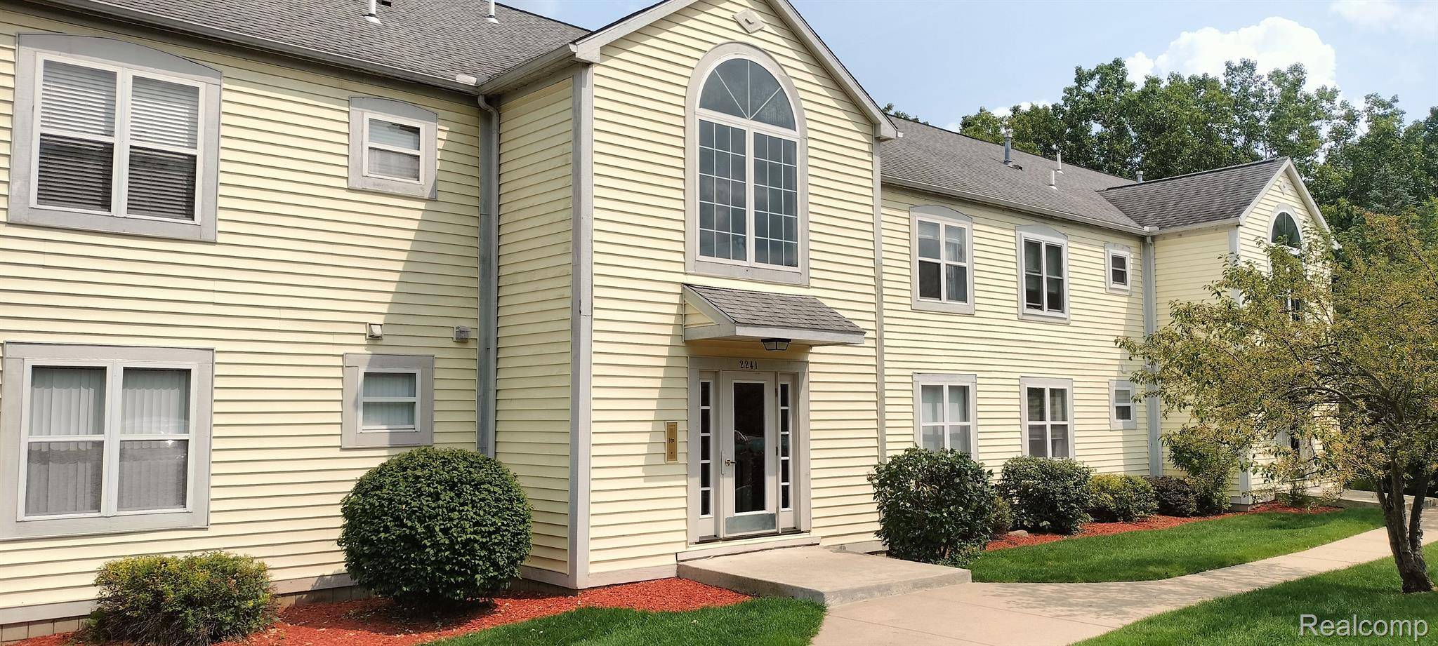 2241 S HURON Pkwy #3, Ann Arbor, MI 48104