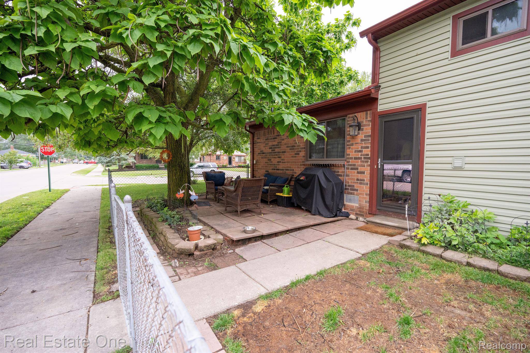 Garden City, MI 48135,618 ARCOLA ST