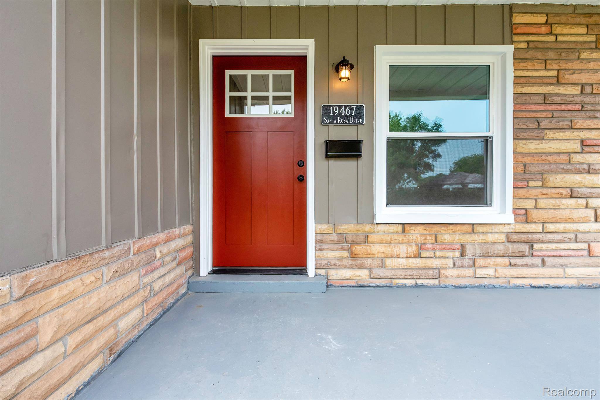 Detroit, MI 48221,19467 SANTA ROSA DR