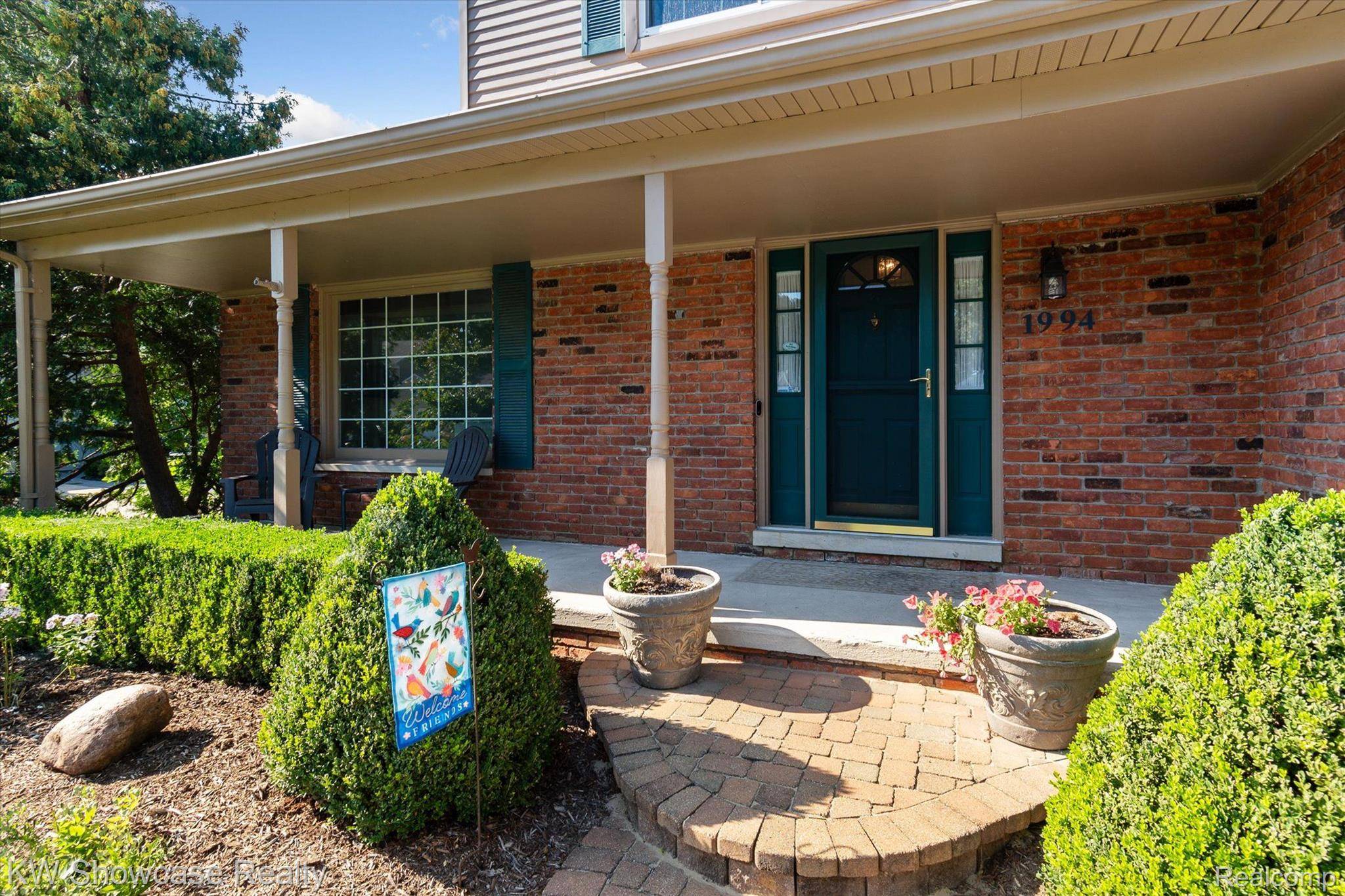 Wixom, MI 48393,1994 TEANECK CIR