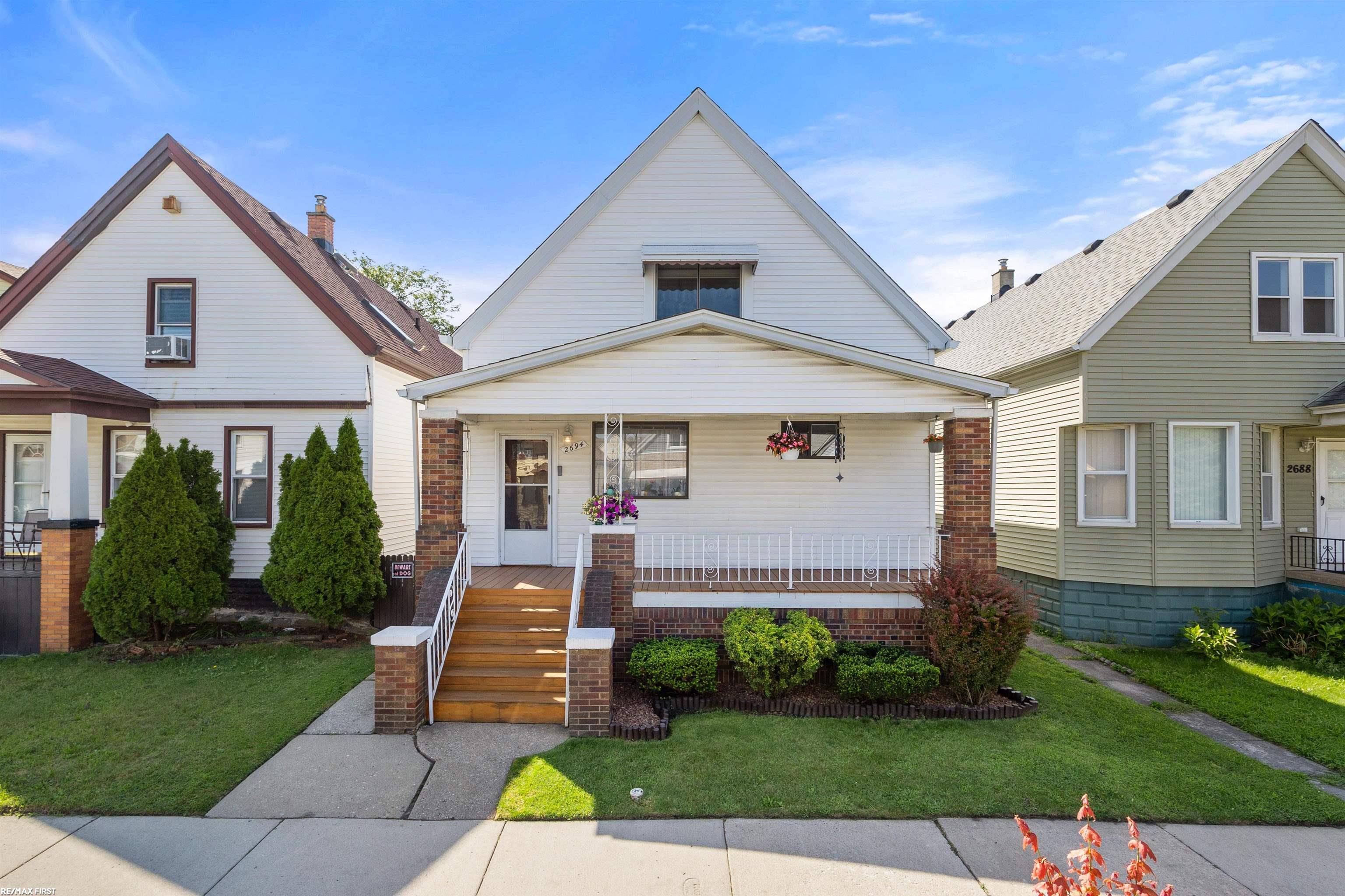 Hamtramck, MI 48212,2694 Evaline