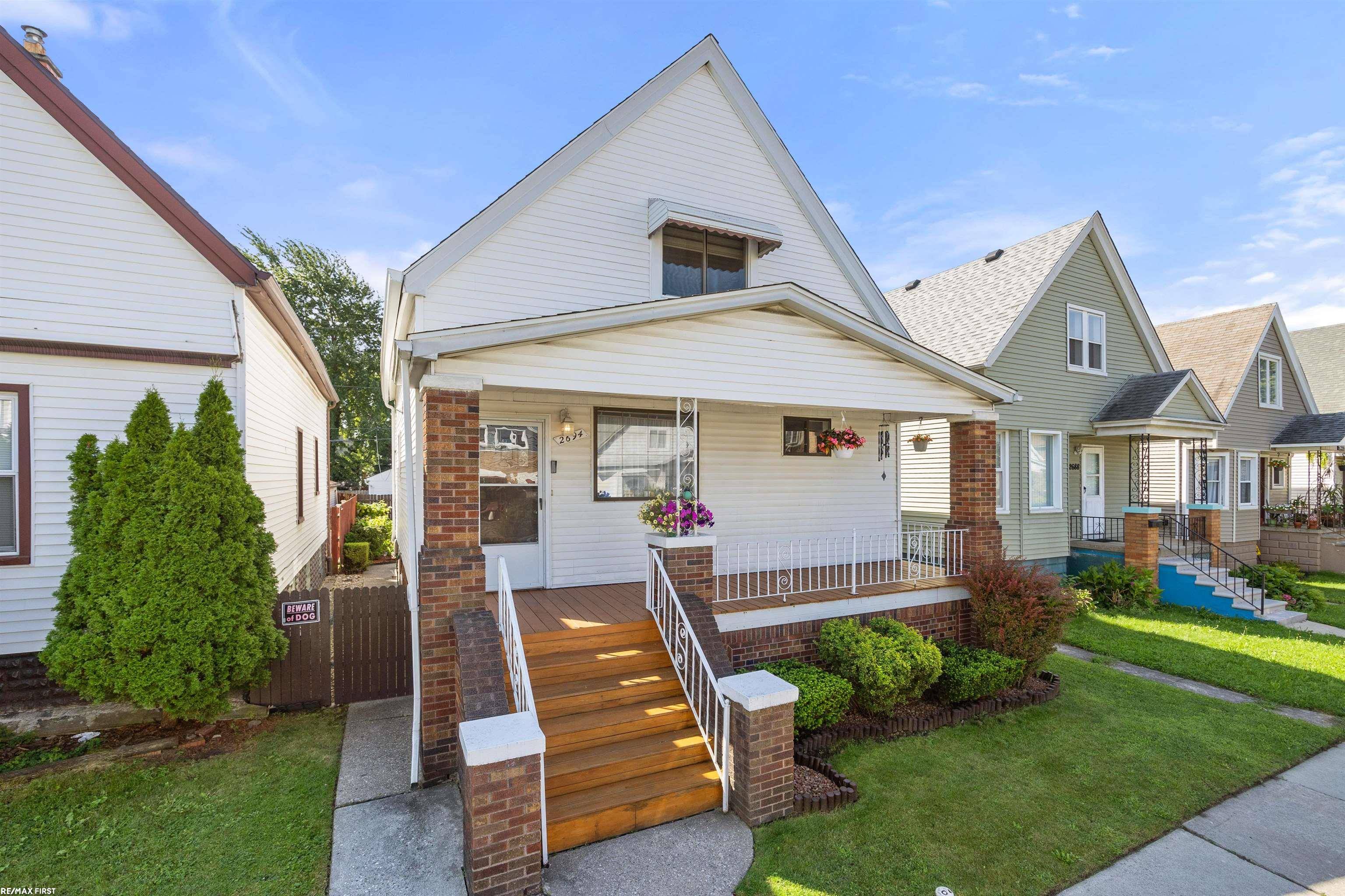 Hamtramck, MI 48212,2694 Evaline