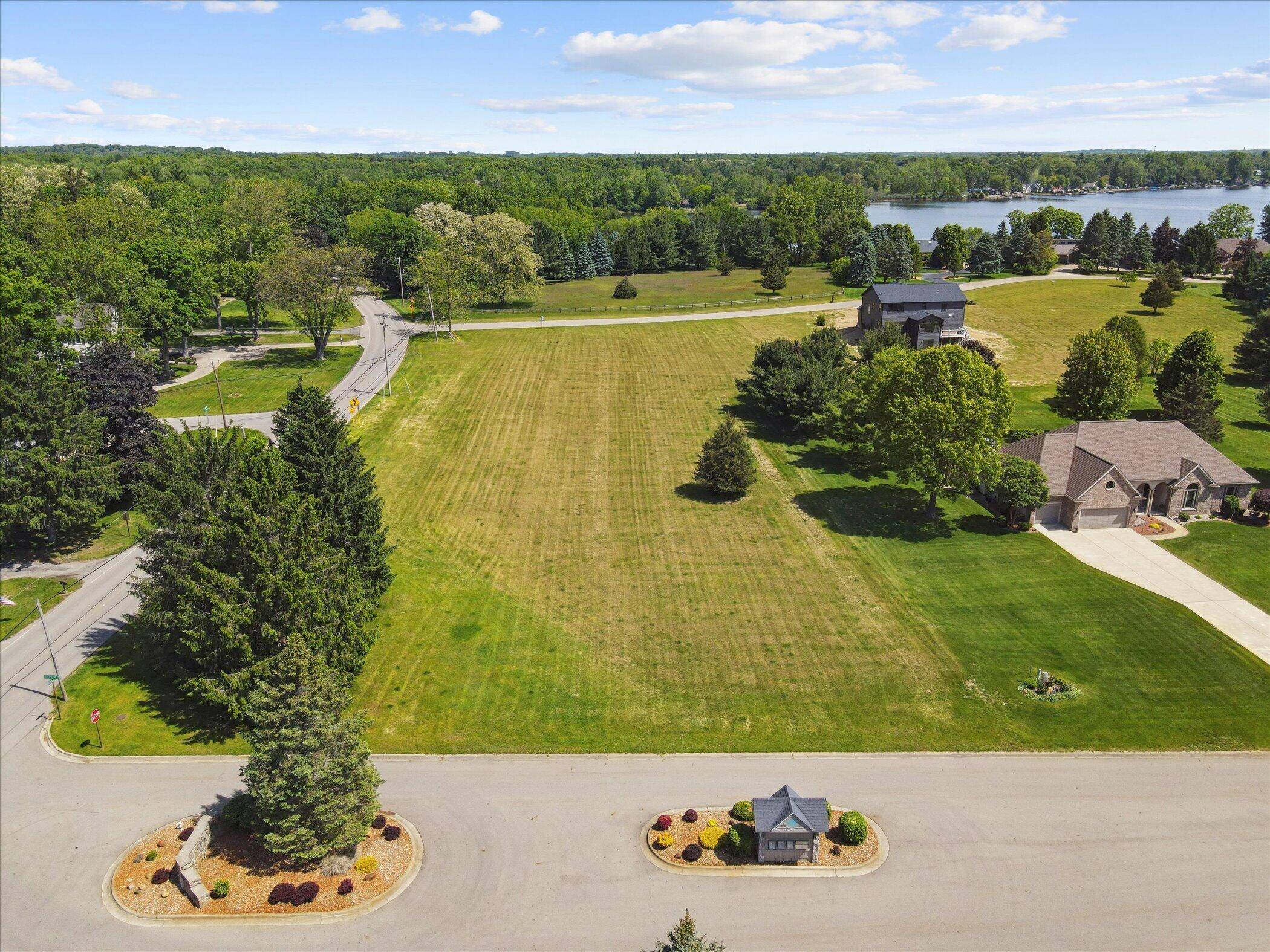 Jackson, MI 49203,6000 Riverview DR #17