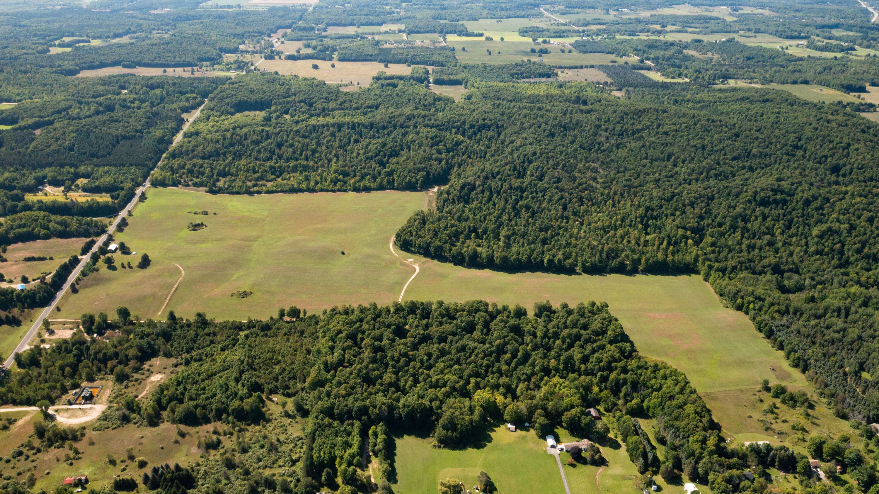 Bear Lake, MI 49614,Chief L RD