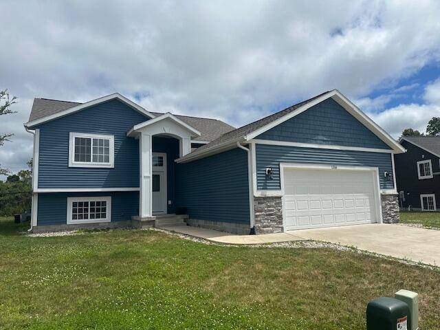 Whitehall, MI 49461,1316 Waters Edge CT