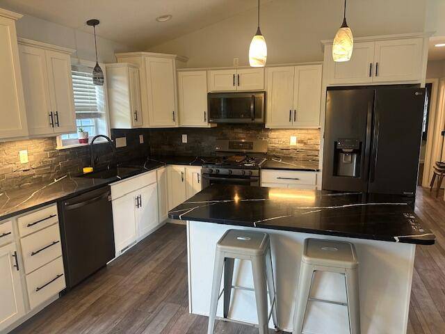 Whitehall, MI 49461,1316 Waters Edge CT