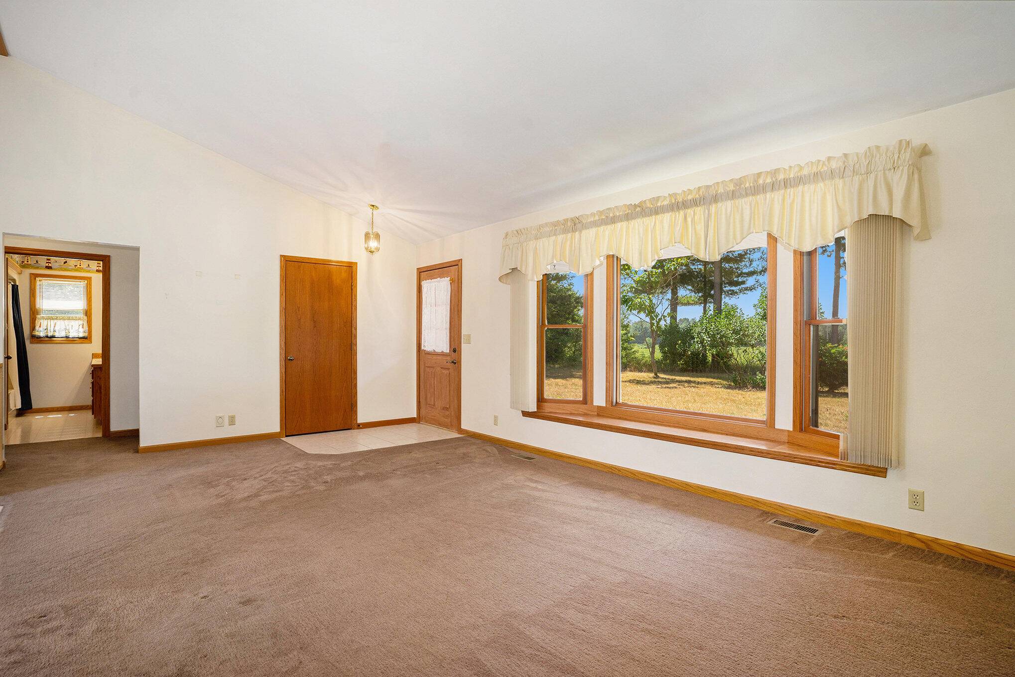 West Olive, MI 49460,6060 152nd AVE