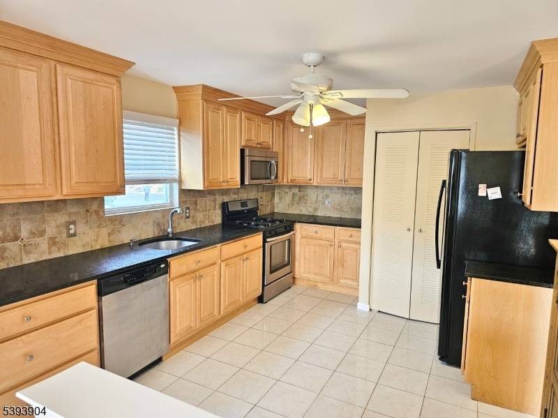 East Hanover Twp., NJ 07936,1 Frankie Ln