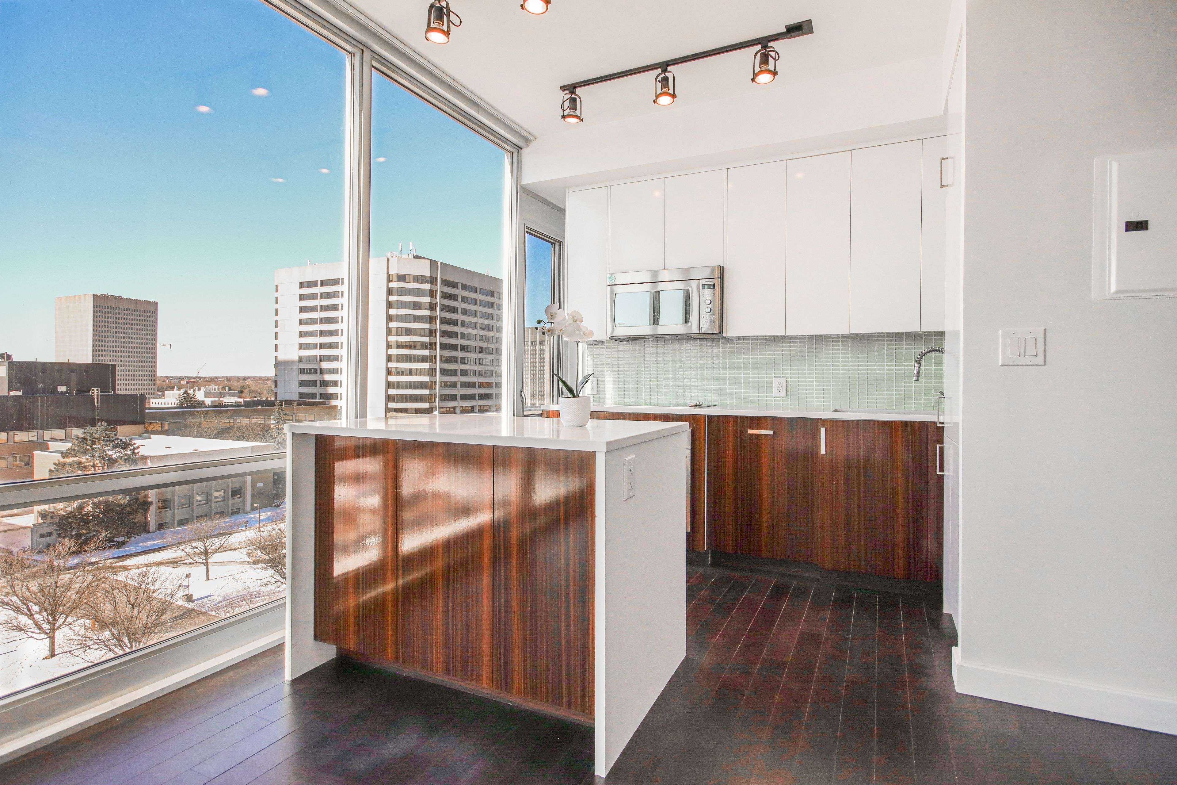 West Centre Town, ON K1Y 1E8,201 PARKDALE AVE #805