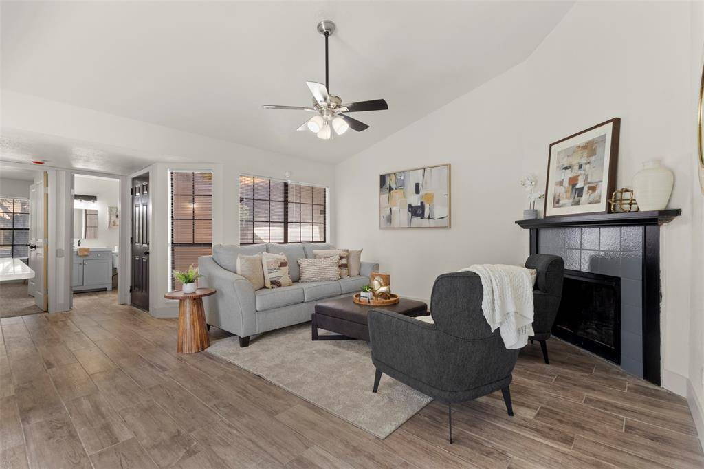 Grand Prairie, TX 75052,310 Navarro Lane