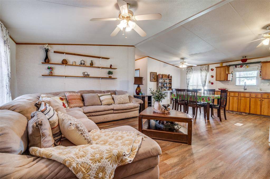 Powell, TX 75153,9121 NE County Road 2170