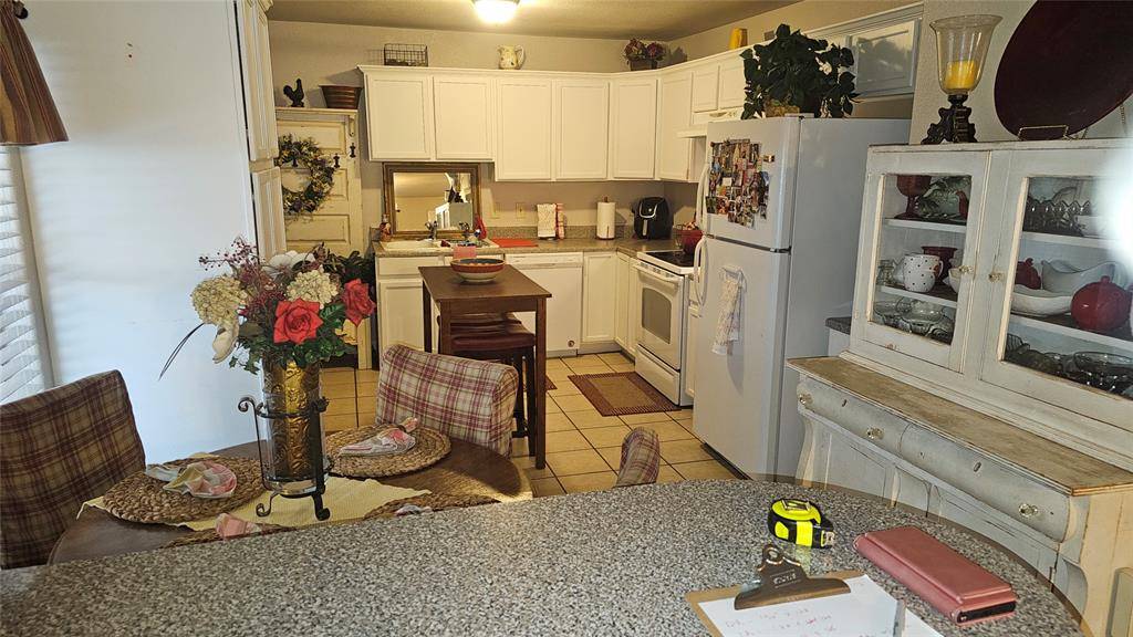 Grapevine, TX 76051,509 Estill Street