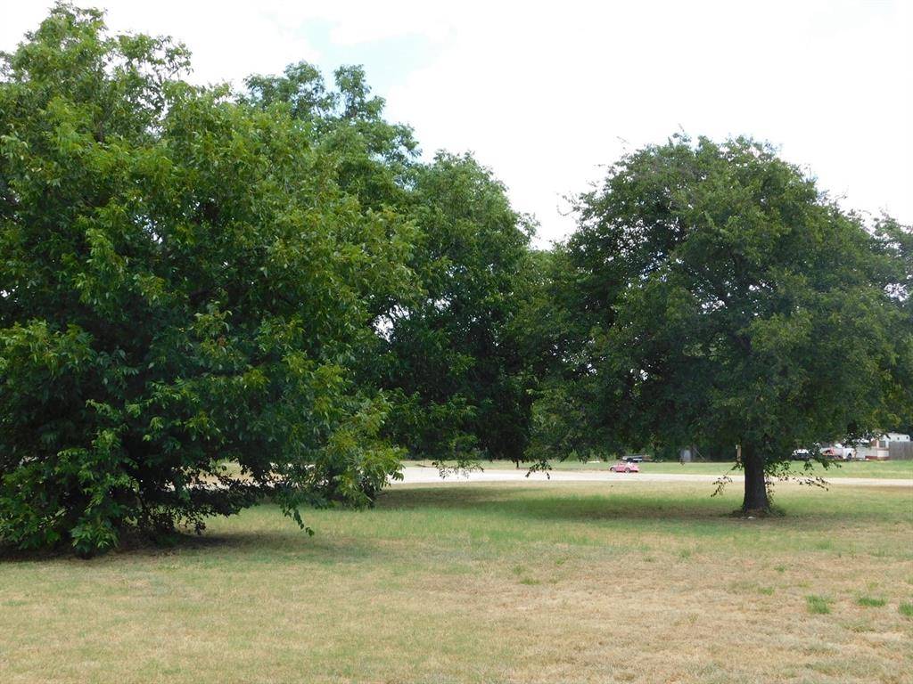 Rising Star, TX 76471,116 S S Brewster Street