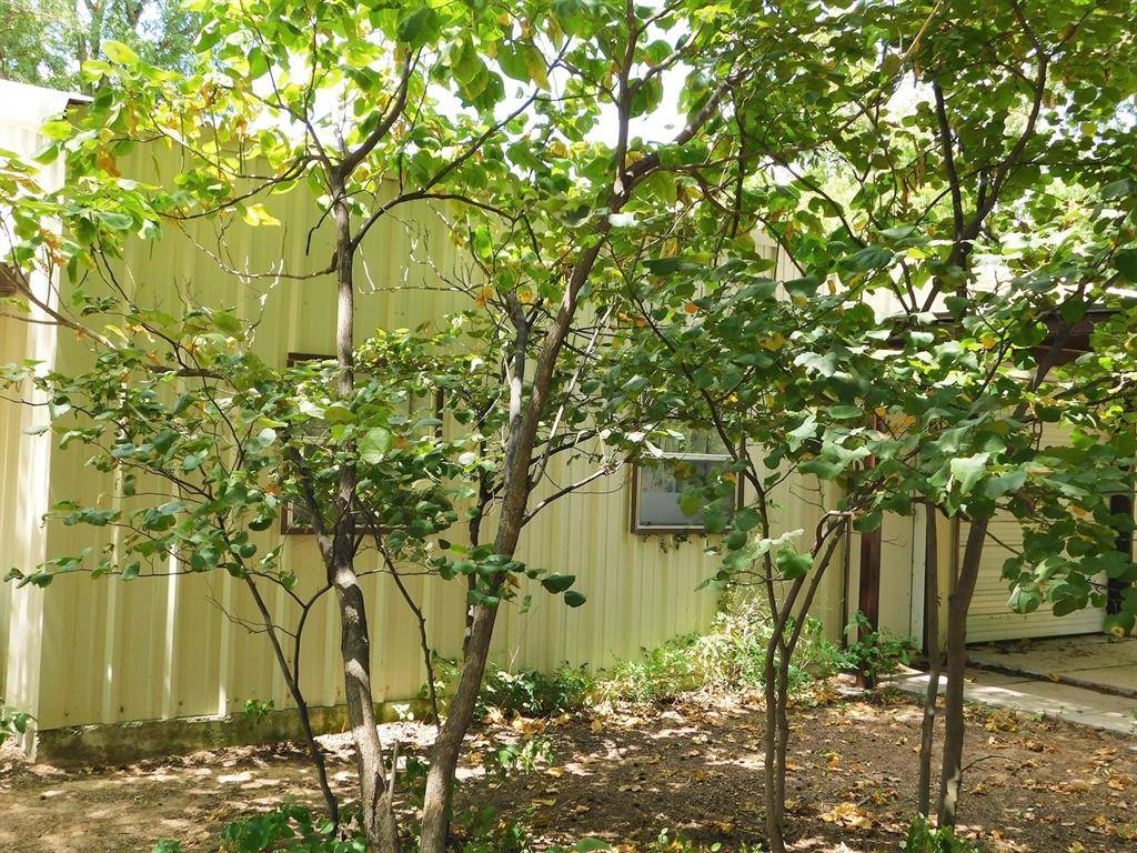 Rising Star, TX 76471,116 S S Brewster Street