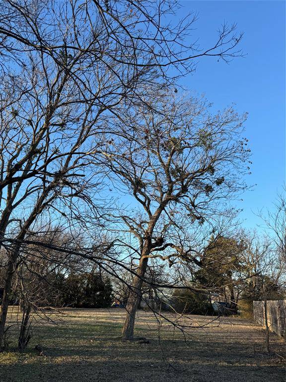 Southmayd, TX 75092,208 John Fielder Drive