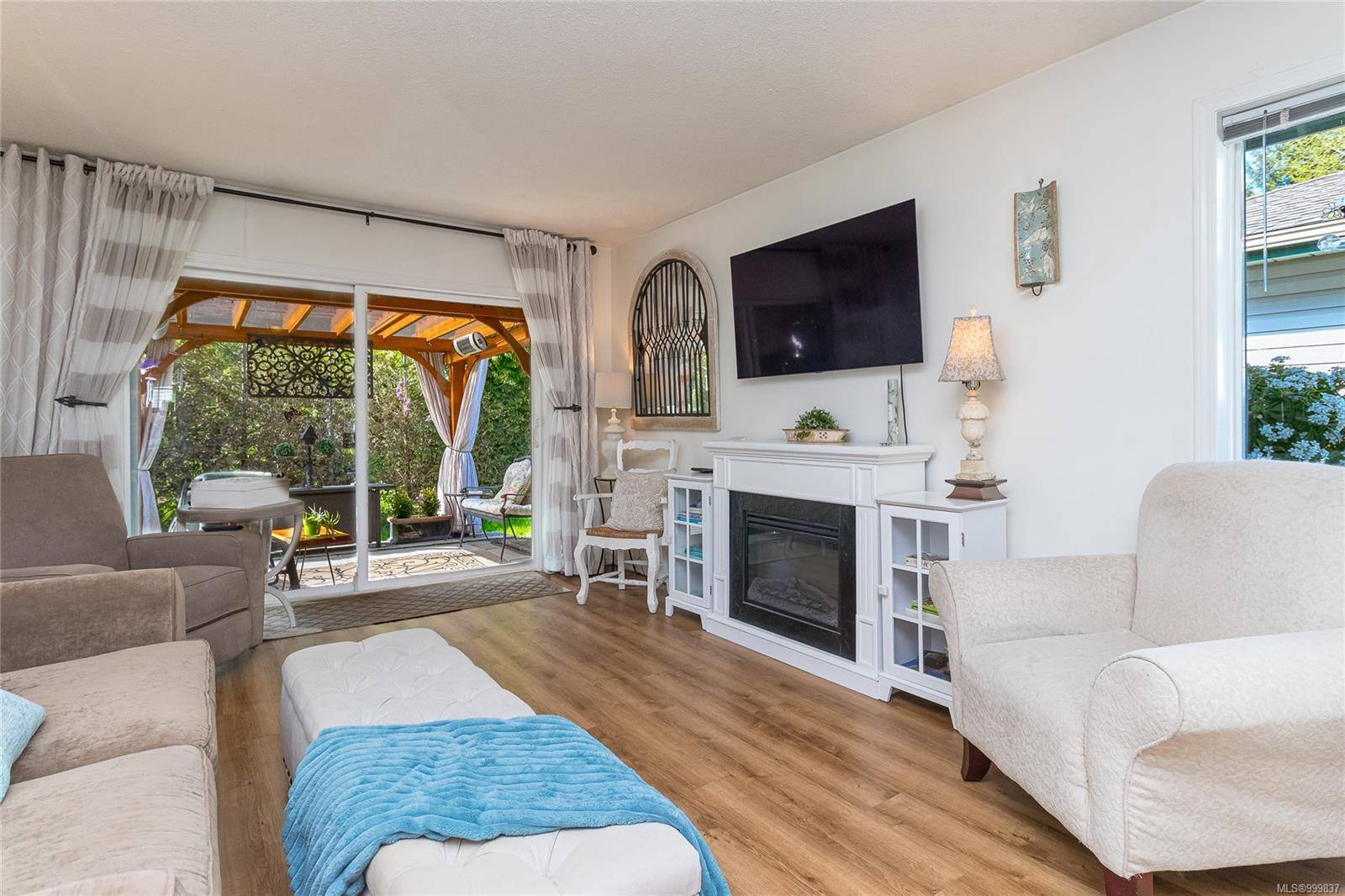 Nanaimo, BC V9R 5W4,441 Gail Pl #1