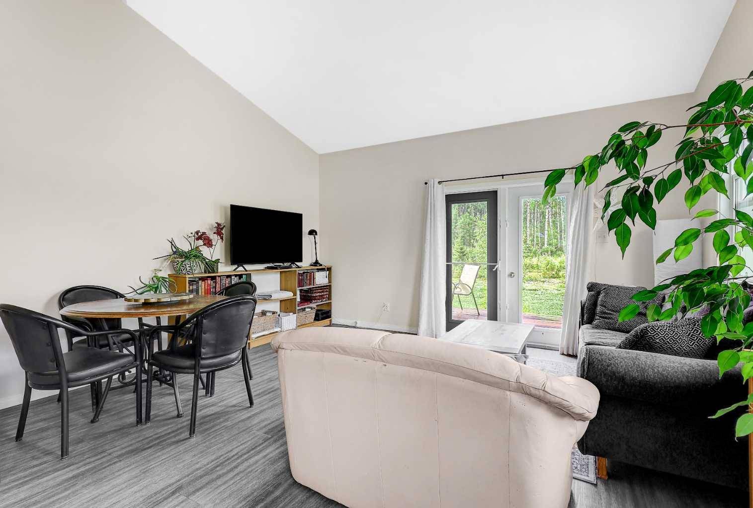 Hythe, AB T0H 2C0,730064 B Range Road 125