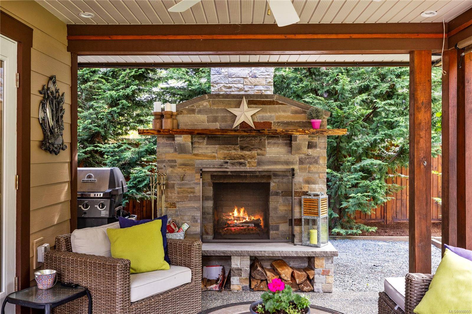 Bowser, BC V0R 1G0,3906 Creekside Dr