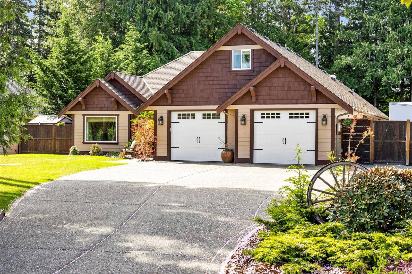 Bowser, BC V0R 1G0,3906 Creekside Dr